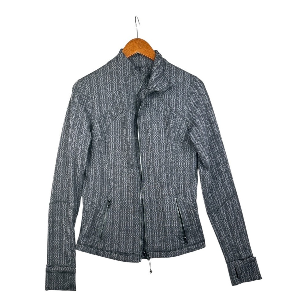 Lululemon Forme Full Zip Jacket size Small Gray